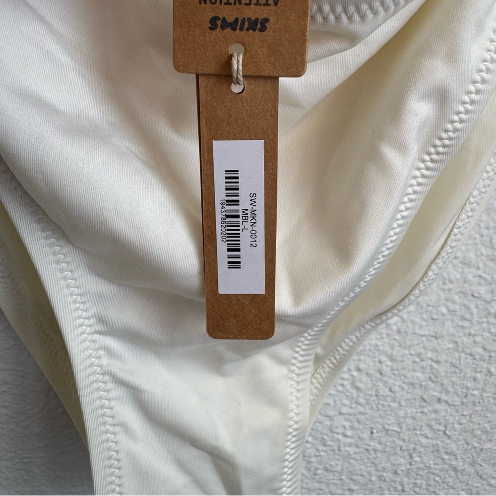 Skims Monokini Cut-Out One Piece Swimsuit – Marble White (Size L) NWT - Picture 5 of 6